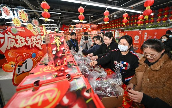 China's Spring Festival Spending Spree Fuels Global Business Growth
