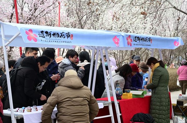 Spring Tourism Reflects the Economy Vitality Across China