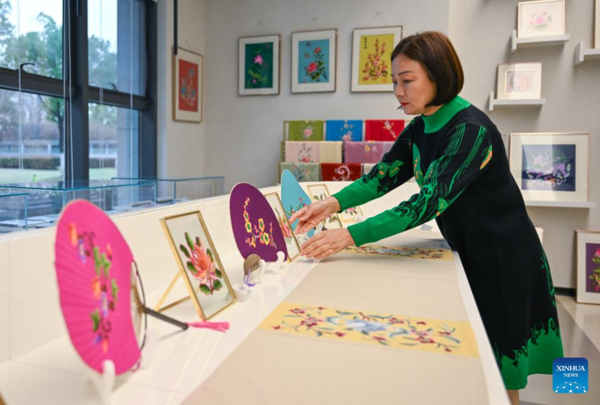 Inheritor of Han Embroidery in China's Hubei