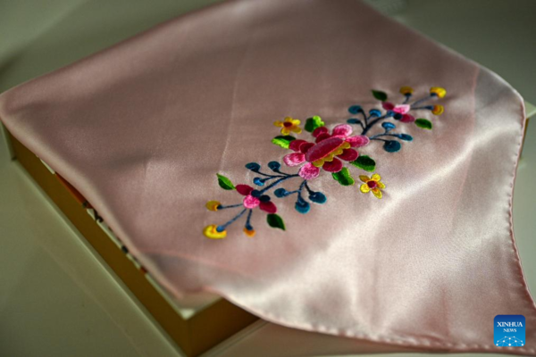 Inheritor of Han Embroidery in China's Hubei