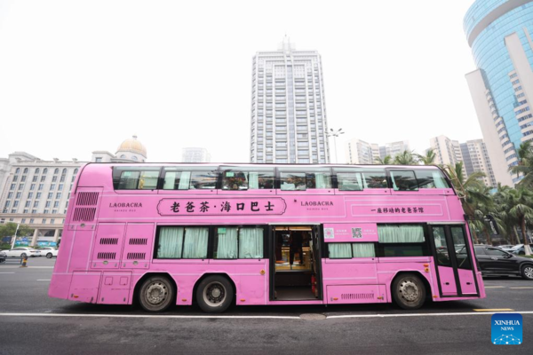 Laobacha Haikou Bus Inaugurates CICPE Special Route in China's Hainan