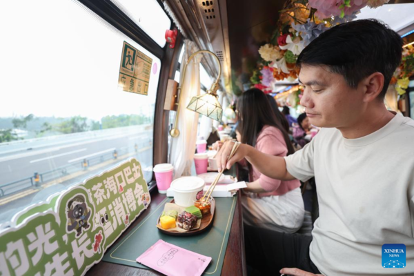 Laobacha Haikou Bus Inaugurates CICPE Special Route in China's Hainan