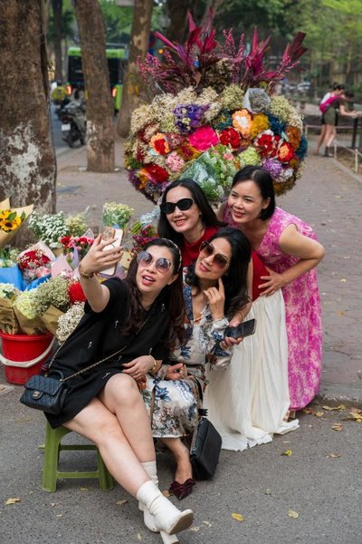 Yunnan Flower Fragrance Spreads in Vietnam