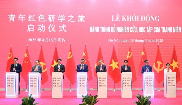 Xinhua Headlines: China, Vietnam Reaffirm Commitment to Closer Ties, Broader Cooperation