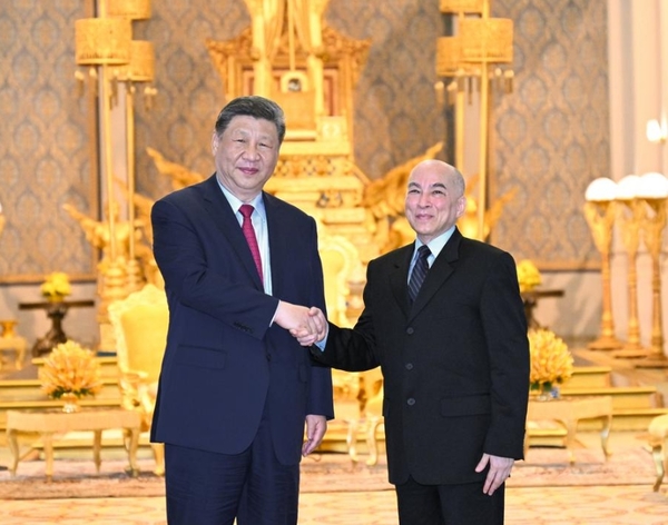 China, Cambodia Vow to Forge All-Weather Community with Shared Future in New Era