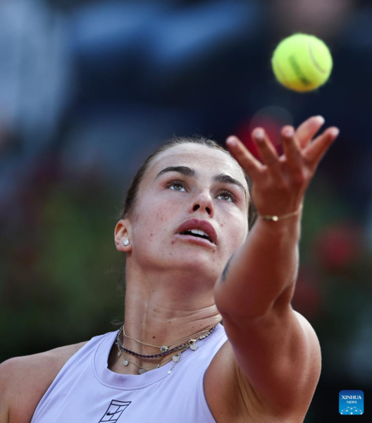 China's Zheng Beats Sabalenka for the First Time to Reach Italian Open Semifinals