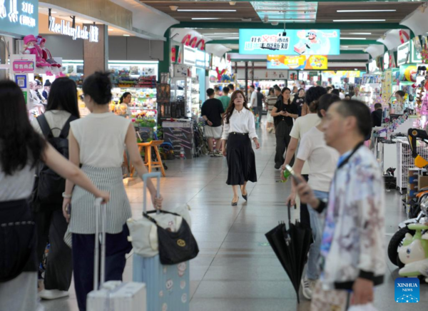 AI Helps Boost Business Development in China's Yiwu
