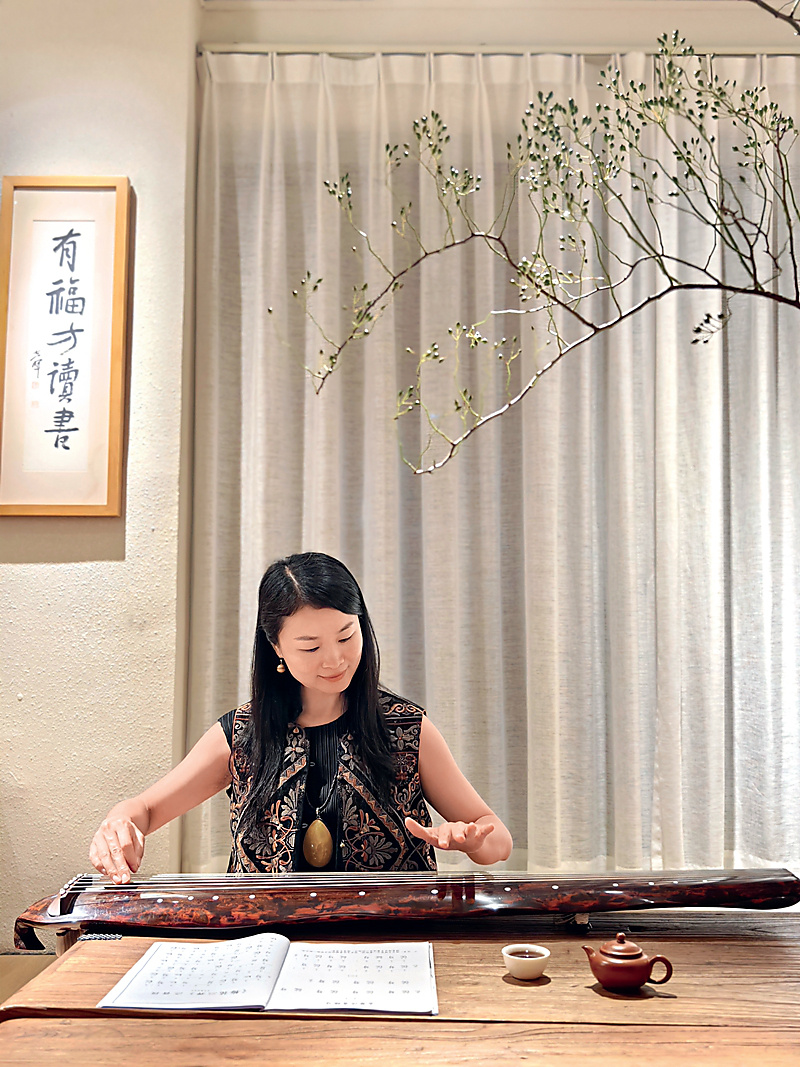 《妈妈的最爱》初中组  摄影：叶子来_副本.jpg