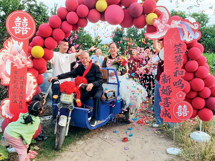 《金婚时刻》  张千用  摄.jpg
