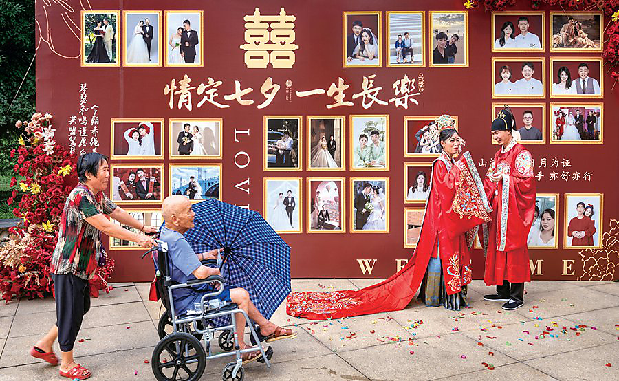 《我们的爱情》摄影_郭亚宽.jpg